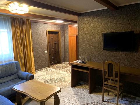 комерційна за адресою 128-ї Окремої Гірсько-Піхотної Бригади вул., 5