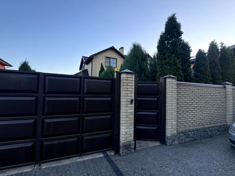 будинок за адресою смт. Бабаї, Космічна