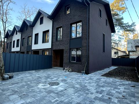 будинок за адресою Київська