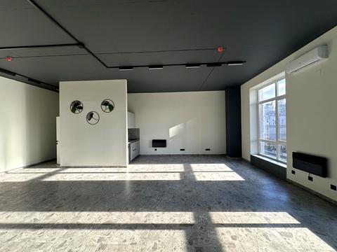 комерційна за адресою Ламана вул., 18