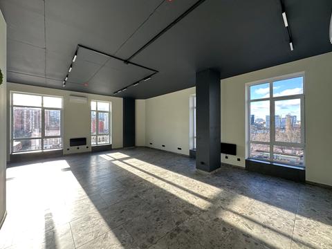 комерційна за адресою Ламана вул., 18