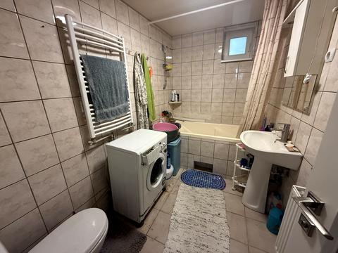 будинок за адресою Головна, 112