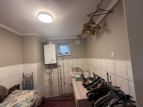 будинок за адресою Головна, 112