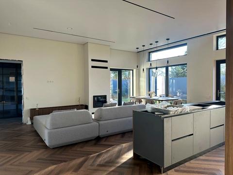 дом по адресу Военная ул.