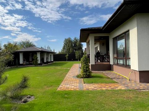 будинок за адресою Незалежності