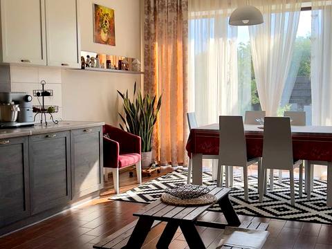 будинок за адресою Незалежності