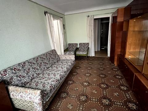 квартира за адресою Тролейбусна вул., 12