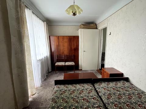 квартира за адресою Тролейбусна вул., 12