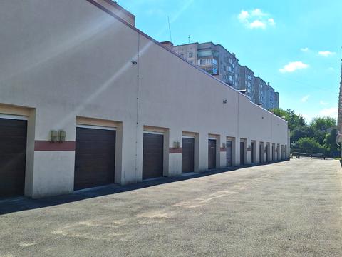 паркомісце за адресою Гетьмана Виговського вул., 47