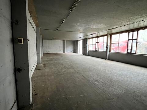 комерційна за адресою Журналістів вул., 11