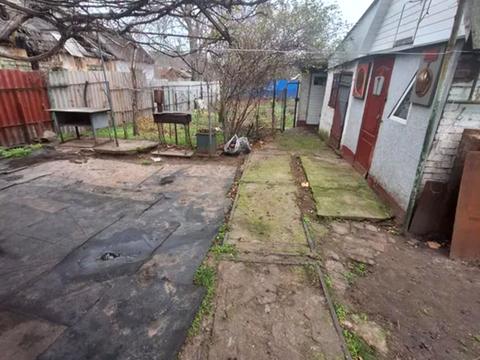 будинок за адресою Вереснева пл.