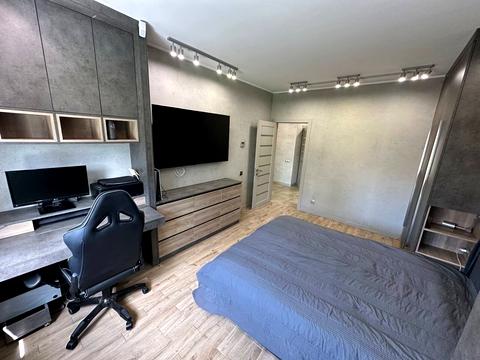 квартира за адресою Василя Тютюнника вул. (Анрі Барбюса), 53