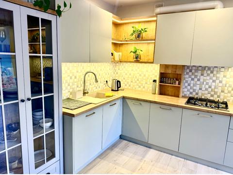 квартира за адресою Літературна вул. (Чехова), 27