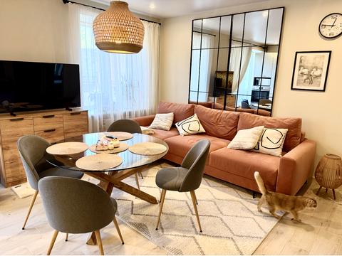 квартира за адресою Літературна вул. (Чехова), 27