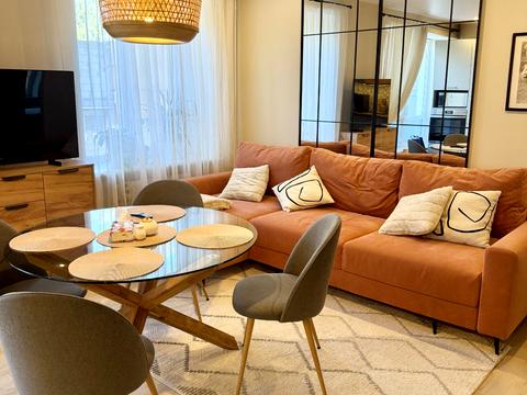 квартира за адресою Літературна вул. (Чехова), 27