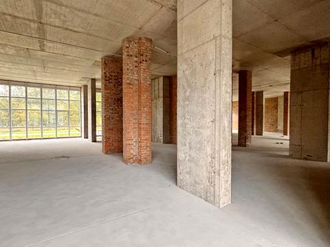 комерційна за адресою Карла Мікльоша вул., 20