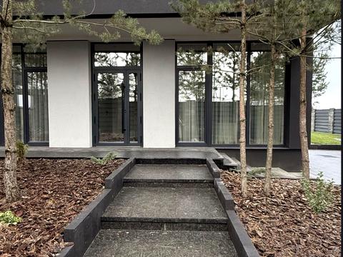 будинок за адресою Нова