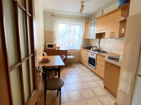 квартира за адресою Кулика і Гудачека вул. (Макарова), 36