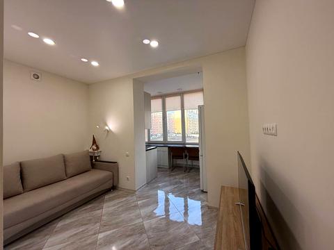 квартира за адресою Братська вул., 12