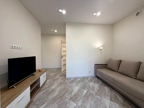 квартира за адресою Братська вул., 12