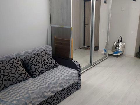 комната по адресу Богдана Хмельницкого просп. (Героїв Сталінграда), 14-А