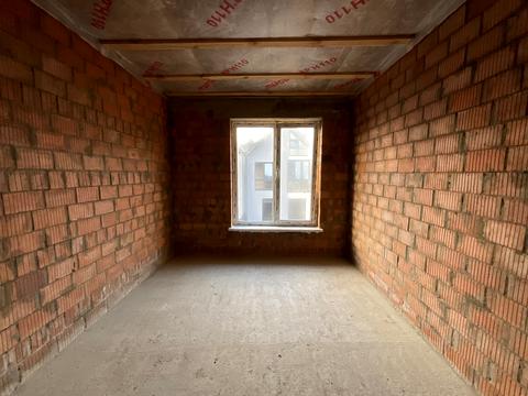 будинок за адресою Світанкова вул.