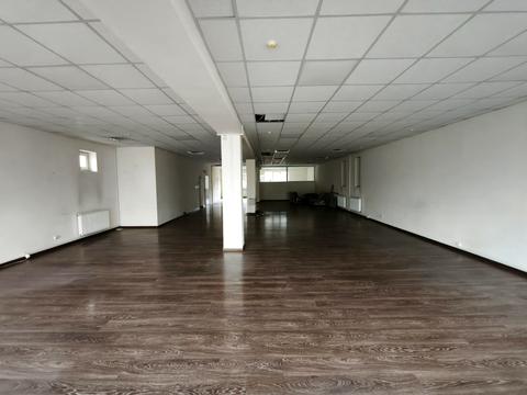 комерційна за адресою Швабська вул., 15