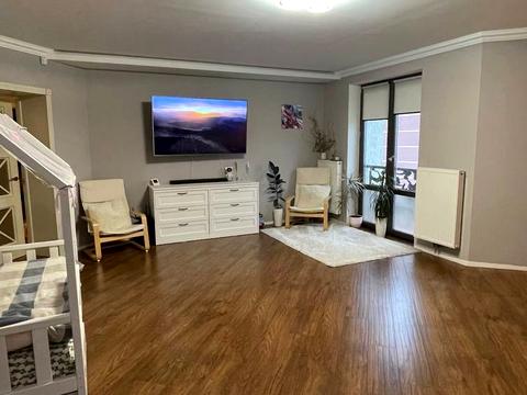 квартира за адресою Винна Гора вул., 12