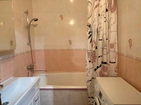 квартира за адресою Менахем-Мендл Шнеєрсона вул. (Мініна), 1