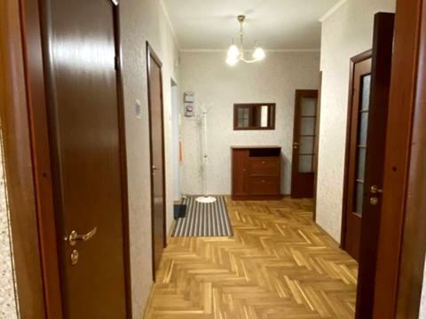 квартира за адресою Менахем-Мендл Шнеєрсона вул. (Мініна), 1