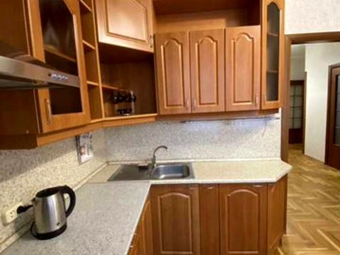 квартира за адресою Менахем-Мендл Шнеєрсона вул. (Мініна), 1