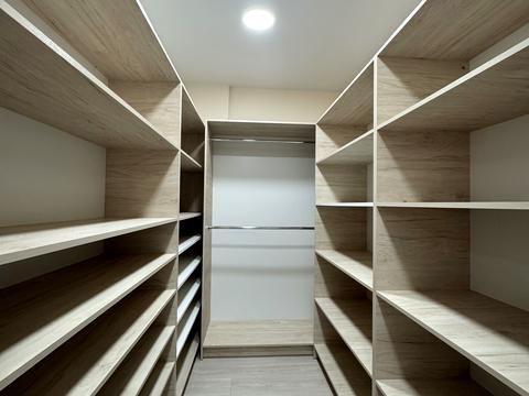 квартира по адресу Юліана Пелеша ул., 1