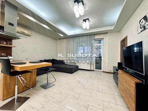 квартира за адресою Дніпро, Дмитра Яворницького просп. (Карла Маркса), 5