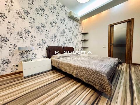 квартира за адресою Дніпро, Дмитра Яворницького просп. (Карла Маркса), 5