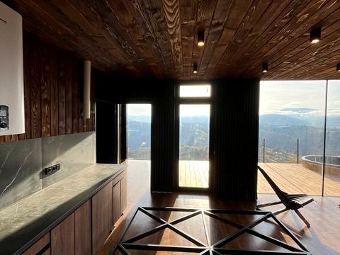 будинок за адресою Гуцульського Повстання вул., 8