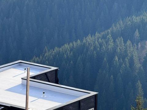 будинок за адресою Гуцульського Повстання вул., 8