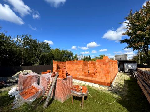 будинок за адресою Квітнева вул.