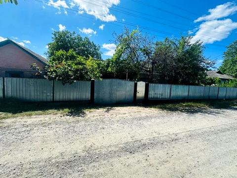 будинок за адресою Сухомлинського