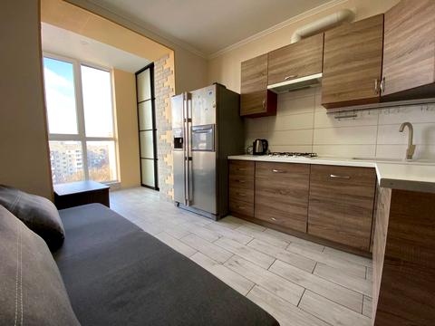 квартира за адресою Високовольтна вул., 14-Д