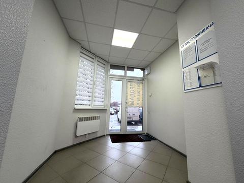 комерційна за адресою Андрія Малишка вул. (Льва Толстого), 81