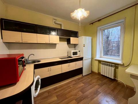 квартира за адресою Мистецька вул. (Землячки), 11