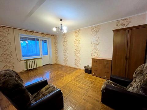 квартира за адресою Мистецька вул. (Землячки), 11