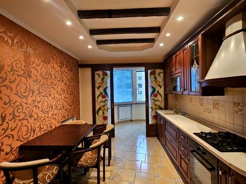 квартира за адресою Євгена Чикаленка вул., 59в/1