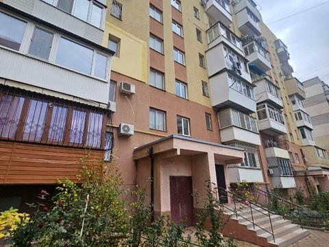 квартира за адресою Євгена Чикаленка вул., 59в/1