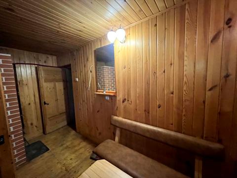 будинок за адресою Квітнева вул.