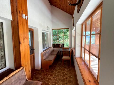 будинок за адресою Квітнева вул.