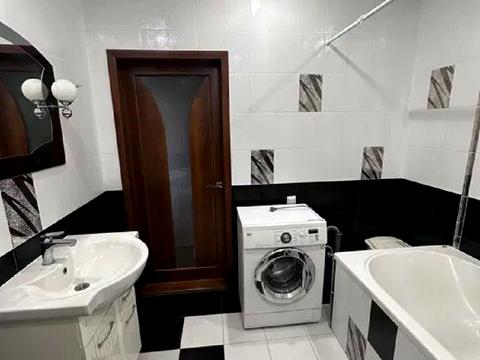 квартира за адресою Небесної Сотні вул. (Леніна), 88