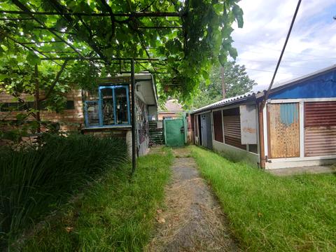 будинок за адресою Лугова