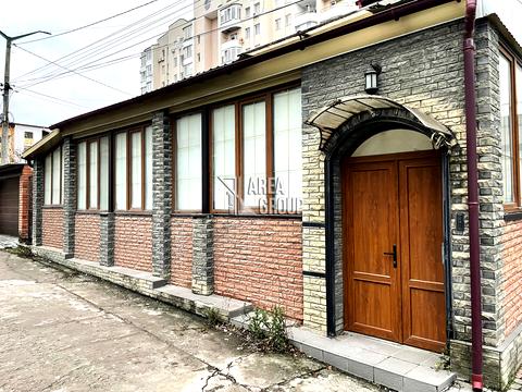 комерційна за адресою Кам'янець-Подільський, Данила Галицького вул., 11/