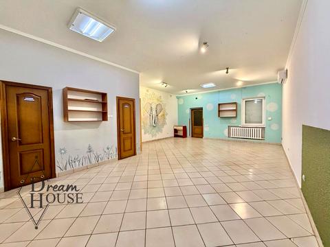 коммерческая по адресу 15-й мікрорайон, 28